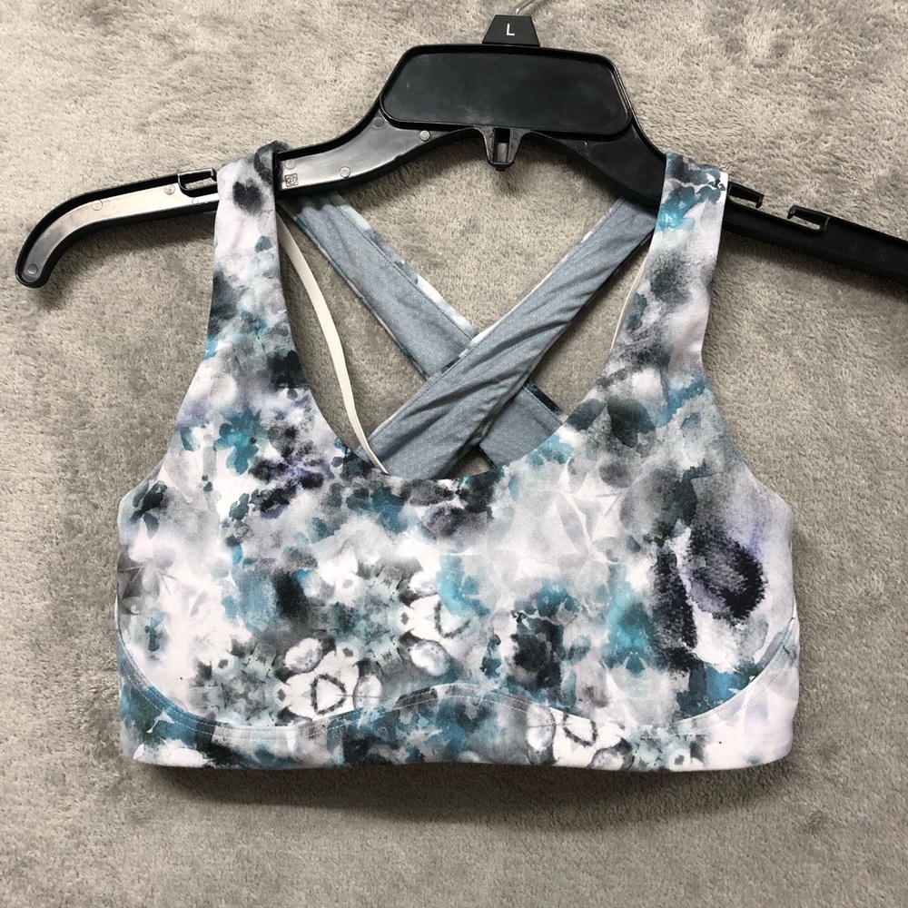 Lululemon Womens Sports Bra Size 4 Gray Blue with Pads Strappy